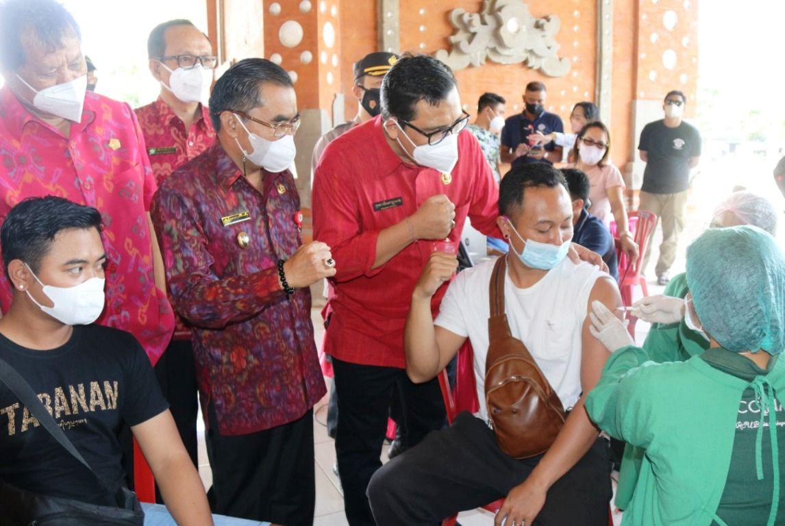 podiumnews.com-Pemkab Tabanan Masifkan Gebyar Vaksinasi Booster